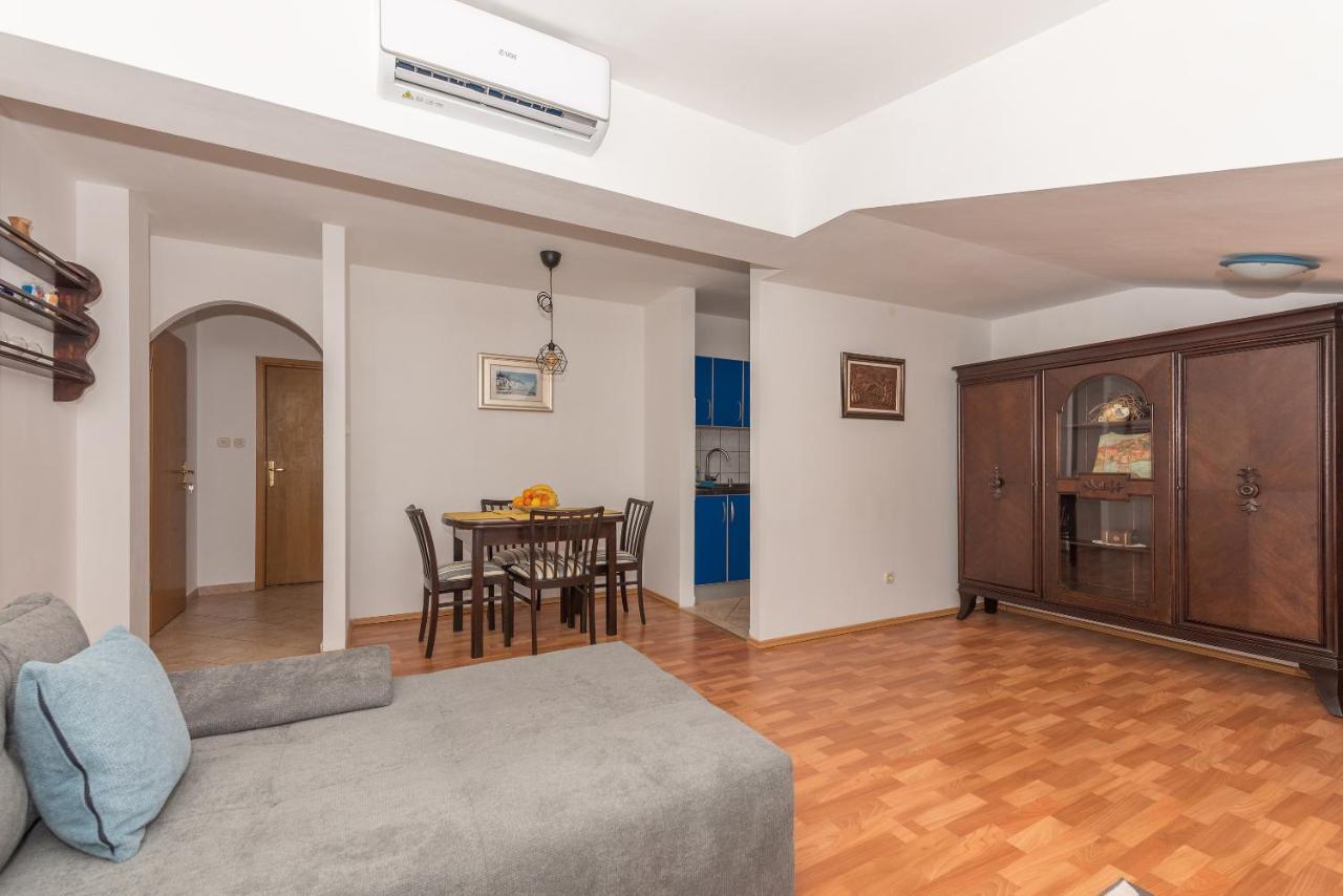 Zoka Apartment *